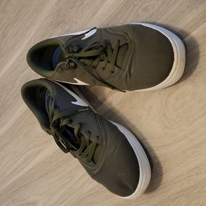 Green with White Check Nike SB Check Men's Sneakers in Worn Condition Size 14